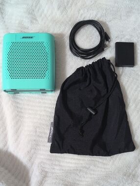Bose Soundlink Color Portable Bluetooth Speaker in Teal with Carry Pouch & Cable